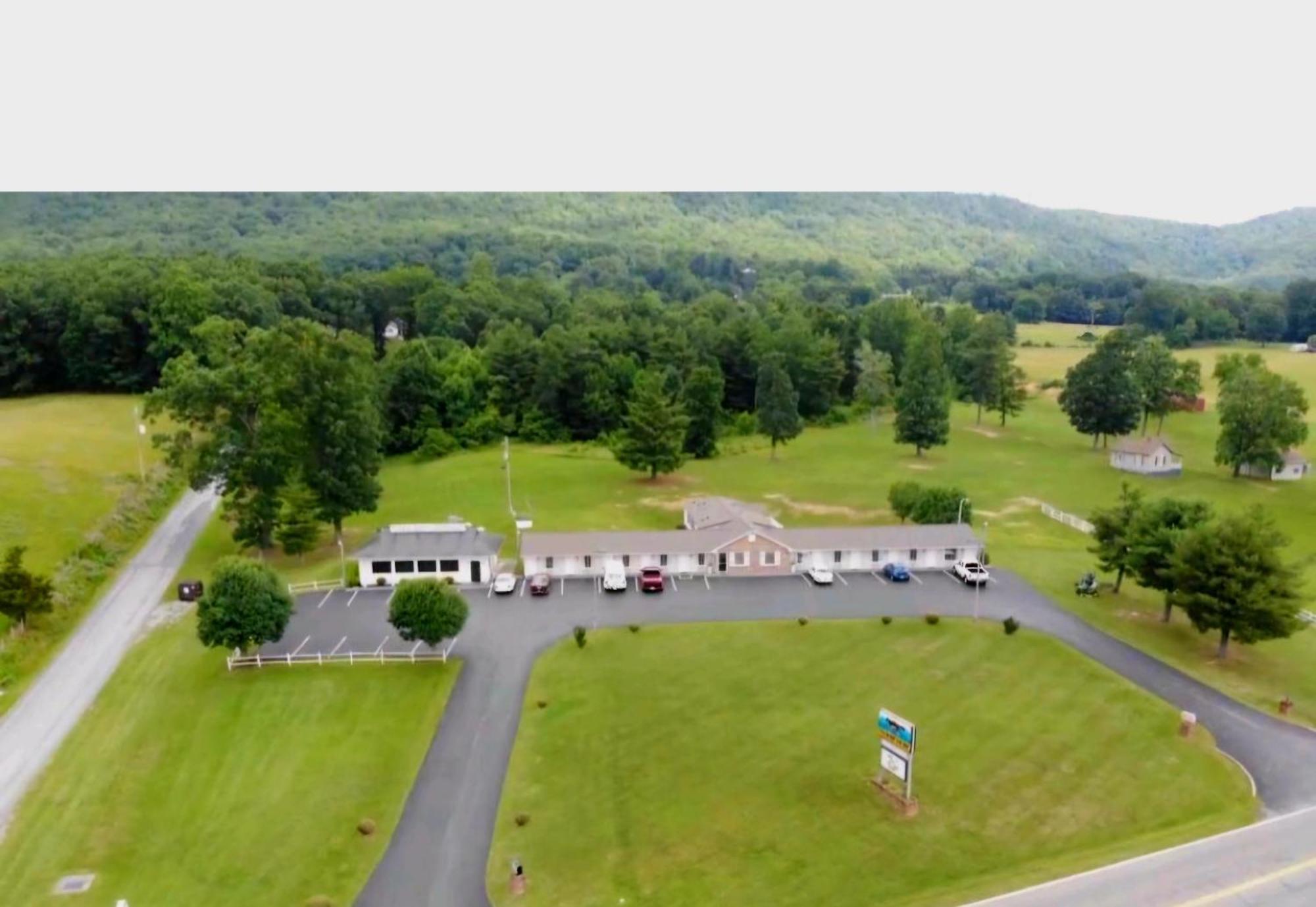 Fox Mountain Inn Max Meadows Exterior foto